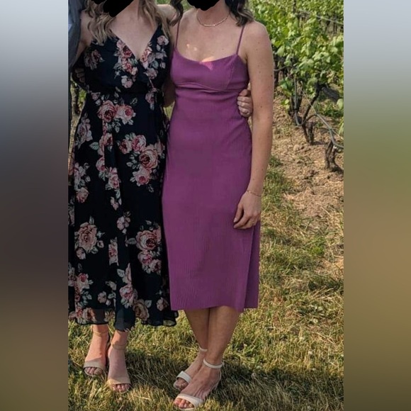 Open Back, Pleated Midi Dress - Picture 4 of 4